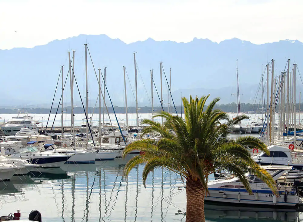 le port de Calvi