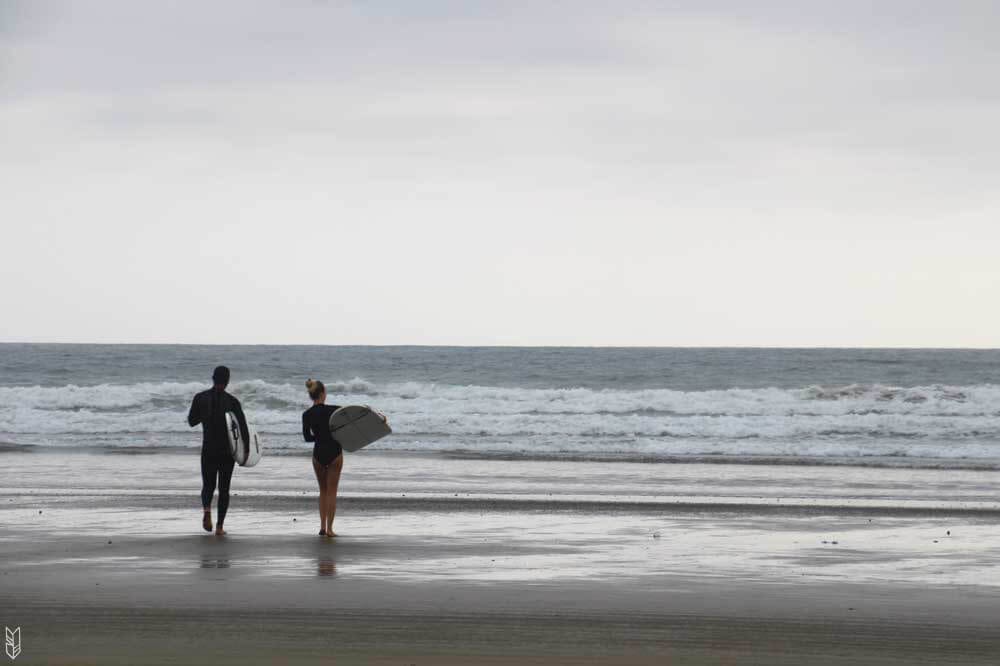 apprendre à surfer en Équateur